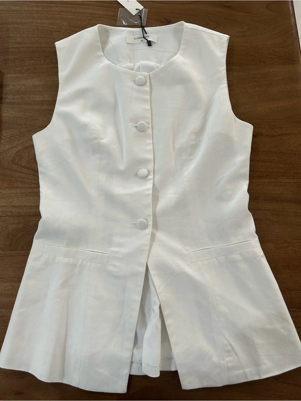 NWT - Commense Button Detail Sleeveless Vest - White - Size M (US 6) - Picture 3 of 11